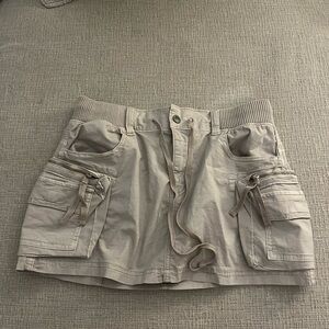 American Eagle khaki skirt